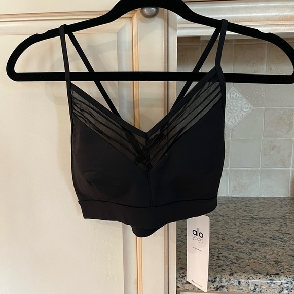 Alo Yoga Ultimate Bra - Picture 4 of 4